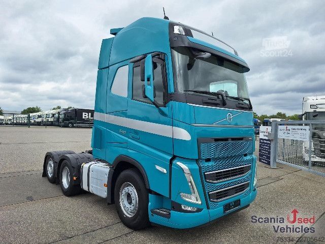 Стандартен влекач Volvo FH 540 6x2 XL TOP verstellbare SKP NAVI 2Tanks