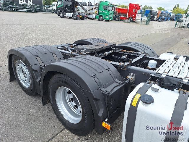 Стандартен влекач Volvo FH 540 6x2 XL TOP verstellbare SKP NAVI 2Tanks
