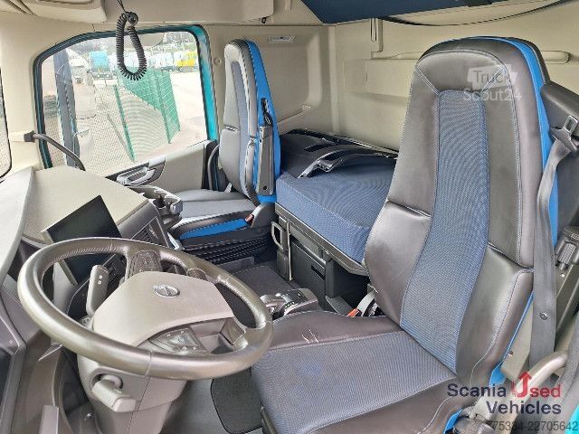 Стандартен влекач Volvo FH 540 6x2 XL TOP verstellbare SKP NAVI 2Tanks