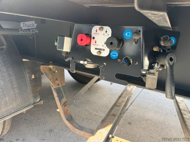 Öppen semitrailer med kapell KÖGEL SN24 * * 2 X LIFTACHSE * SAF * GUT BETREIFT