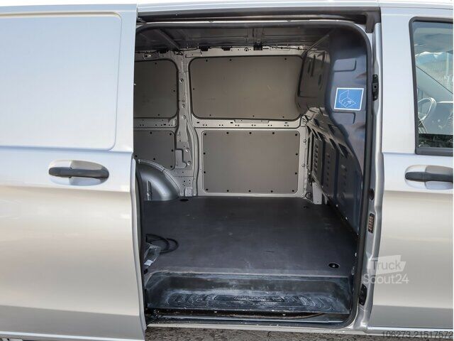 Van Mercedes-Benz eVito 111 KA,lang,3 Sitzer,Heckflügeltüren