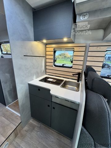 Halvintegreret autocamper Crosscamp EXPDN Teilintegriert T 7.4 E