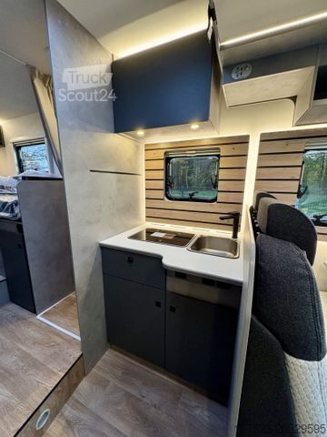 Puoliksi integroitu matkailuauto Crosscamp EXPDN Teilintegriert T 7.4 E "Automatik"