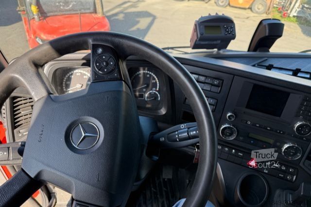Skåpbil MERCEDES-BENZ Antos 2540 6x2 (Engine defect)