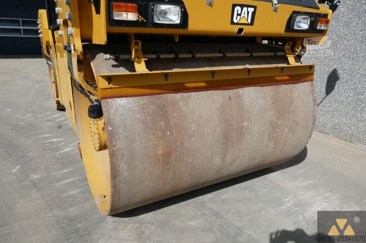 Tandem silindir Caterpillar CB10