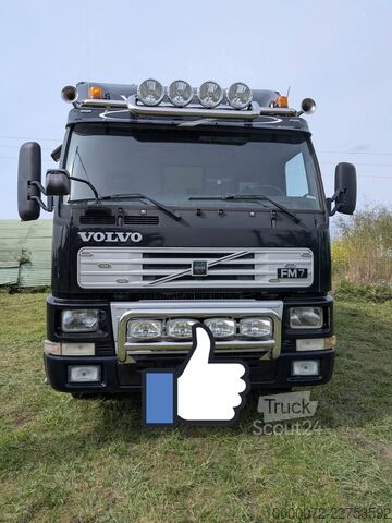 Camión para ganado Volvo BM Fm7