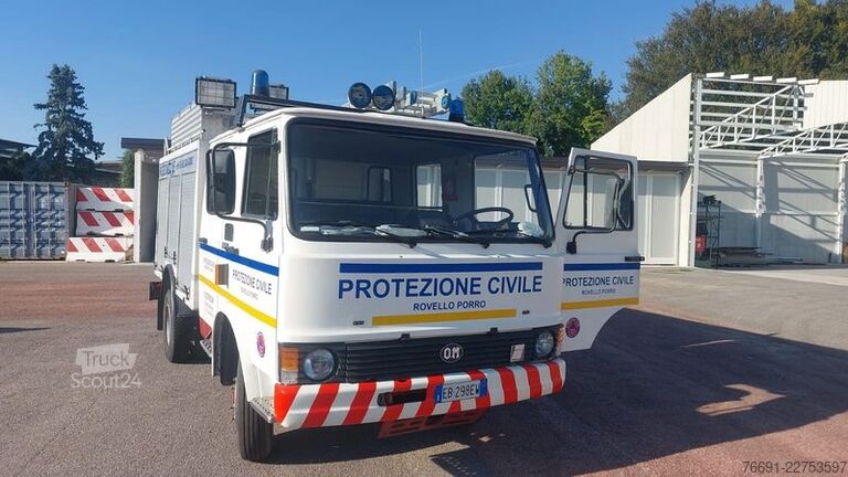 Camion per usi speciali Iveco FIAT 79.13  - 7 posti - Protezione civile -