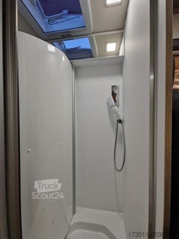 Camper van PÖSSL Summit 600 Plus Automat 180PS