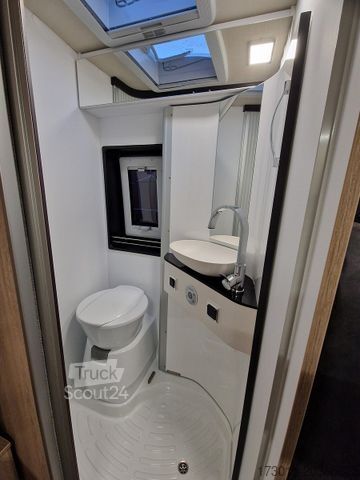 Camper van PÖSSL Summit 600 Plus Automat 180PS