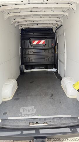 Yüksek tavanlı panelvan VW Crafter 30