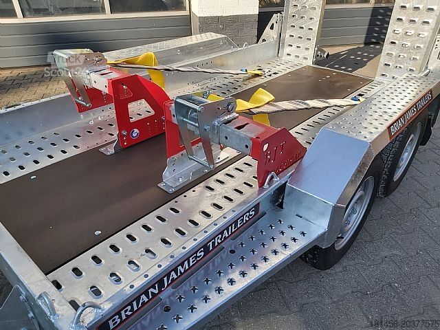Bouwtrailer Brian James Trailers sicherer schneller Baggertransport mit Trac Strap