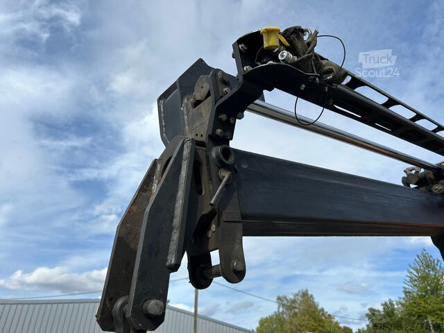 Sonstige MERCEDES-BENZ Arocs 1824 / 4x2 BB / Atlas 88.3 + Funk