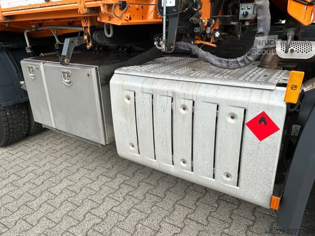 Sonstige MERCEDES-BENZ Arocs 1824 / 4x2 BB / Atlas 88.3 + Funk