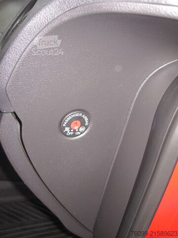 Panel van Ford Courier Limited Navi Kamera 2xSchiebetür