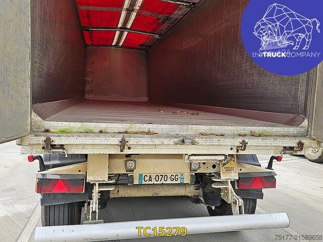 Camion de gunoi Stas Bulkliner 52M3