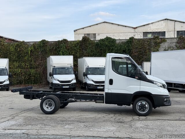 Chasis de furgoneta Iveco DAILY 35-160