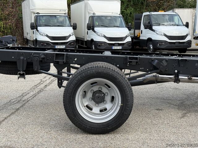 Chasis de furgoneta Iveco DAILY 35-160