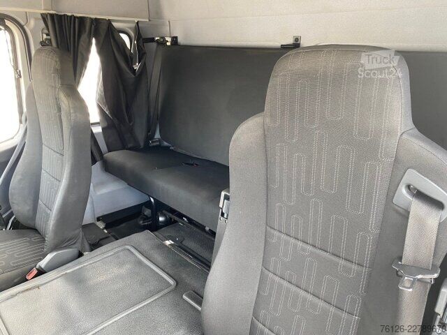 Камион-фургон Mercedes-Benz MB 1327L BigSpace/Sitz-Liege/LBW/Möbelkoffer