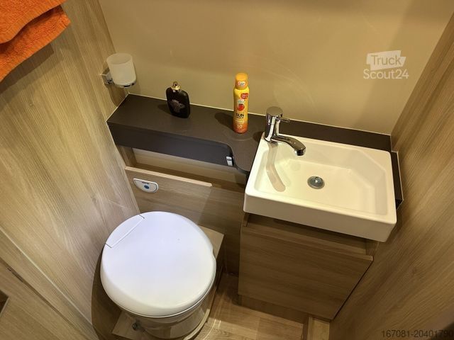 Camper van DREAMER Select Campervan XL Limited Messe-Leipzig-Halle