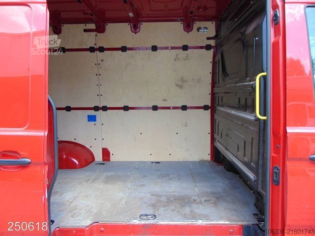 High top van VOLKSWAGEN Crafter 50 2.0 TDI KLIMA