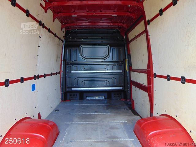 High top van VOLKSWAGEN Crafter 50 2.0 TDI KLIMA