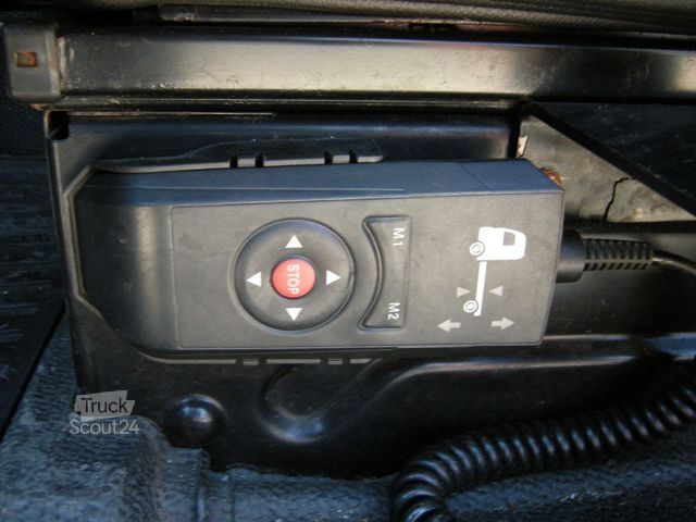 Standard tractor unit MERCEDES-BENZ AROCS 1843