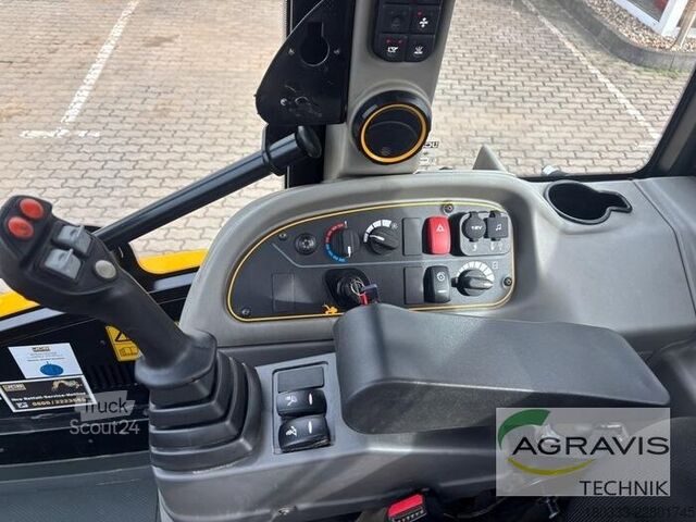 محمل ساحة JCB TM 320 AGRI