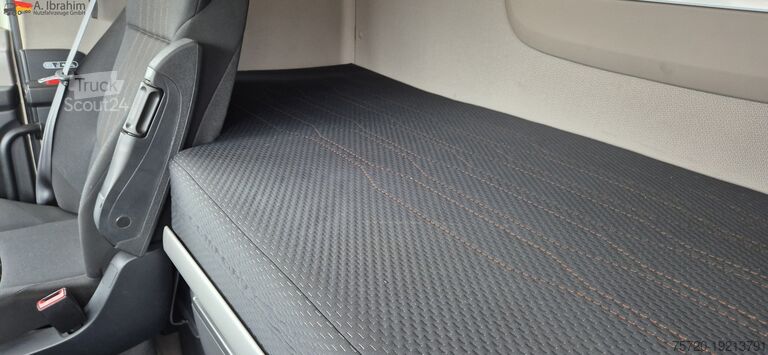 Tentinė platforma sunkvežimis Daf XF 450 FAR Edscha Liftachse auch als Komplettzug !!