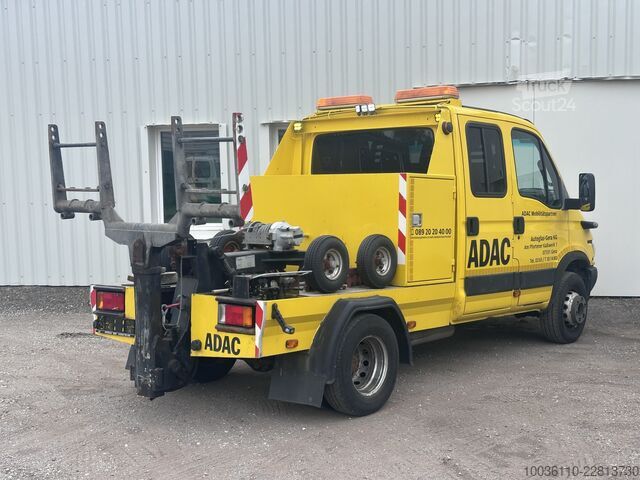 Odťahové vozidlo Iveco 65C17 DoKa Hubbrille / FALKOM 3000