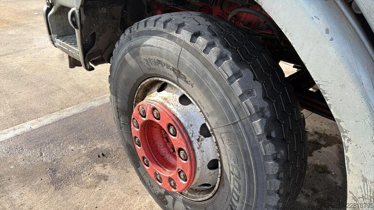 Kipper Renault Kerax 300 (POMPE MANUELLE / LAMES / STEEL / MAN...