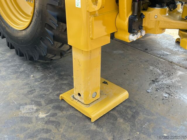 Комбинация багер/товарач Caterpillar 424