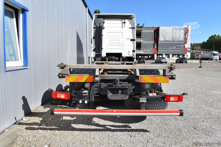 Φορτηγό εναλλασσόμενου αμαξώματος VOLVO FH-460 6x2 BDF AHK