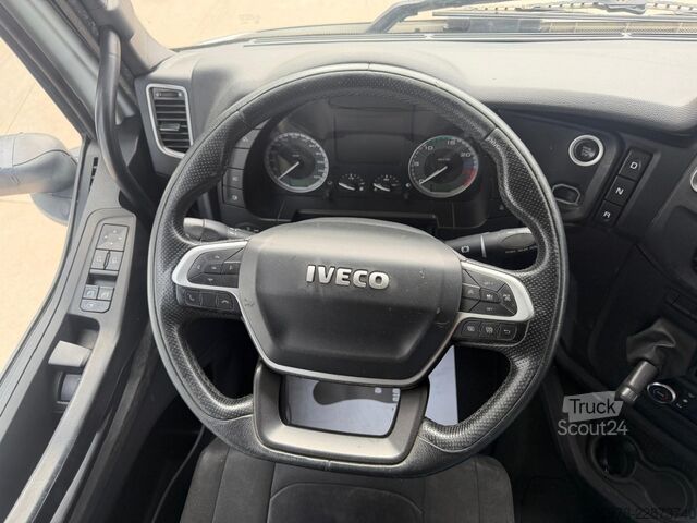 стандартен влекач Iveco SWAY 530