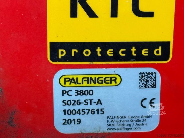 Kravas automašīna ar furgonu un celtni IVECO 72-210 HI Matic Rollplane Palfinger PC 3800