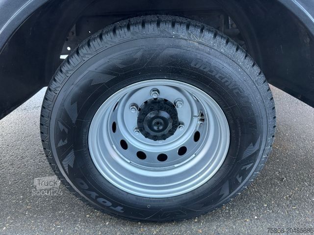 Фургон с брезентова завеса IVECO 72-210 HI Matic Rollplane Palfinger PC 3800