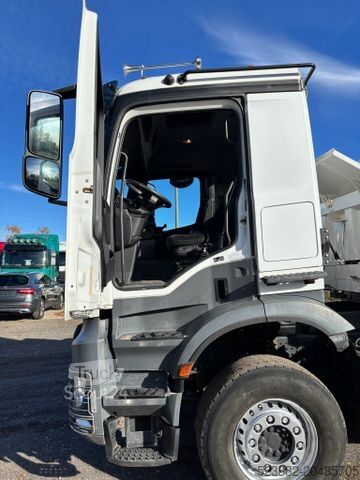 Three-sided tipper truck MERCEDES-BENZ Arocs 2651 TurboRetarderKuppl.*Bordmatik*Meiller