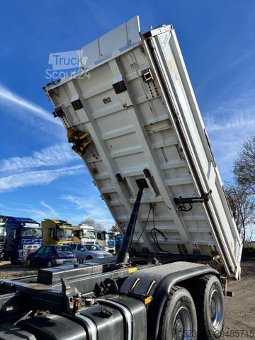 Tipper truck MERCEDES-BENZ Arocs 2651 TurboRetarderKuppl.*Bordmatik*Meiller