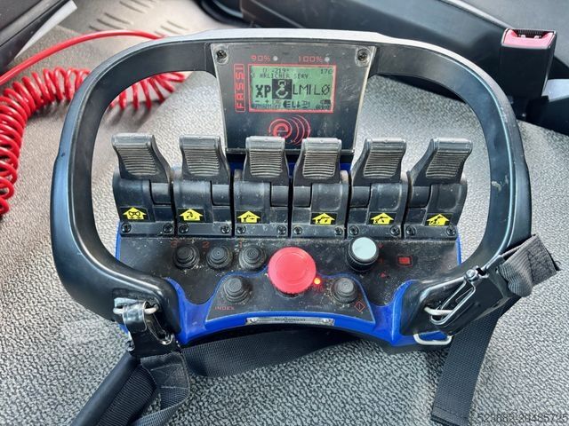 Trijų pusių savivartis sunkvežimis RENAULT D250 DTI8 Fassi F90B.1.22 E*FUNK*AHK*NEUWERTIG