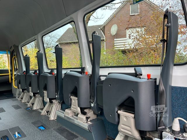 Minibus MERCEDES-BENZ Sprinter 313Cdi Maxi 9Sitze Automatik Lift Klima