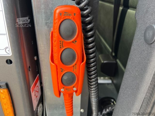 Minibus MERCEDES-BENZ Sprinter 315 Cdi Tourer 9Sitz Behindertengerecht