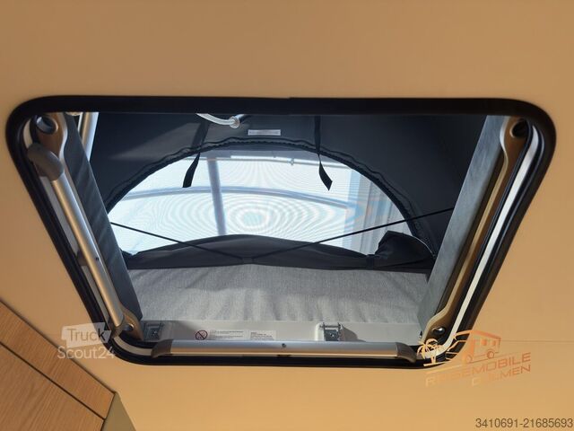 Rulotă LMC Style 400 F Style Paket Aufstelldach GFK