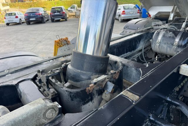 Camion benne MAN TGS 44.500 10x4 Moser 2S