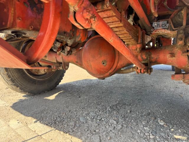 Löschfahrzeug saviem SM8 **4x4-WATERTANK + PUMPS**