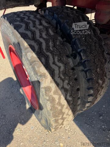 Löschfahrzeug saviem SM8 **4x4-WATERTANK + PUMPS**