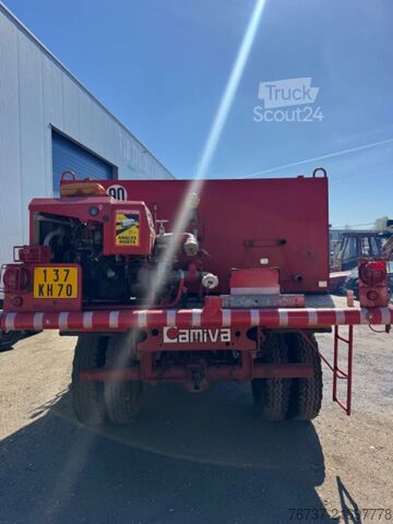 Löschfahrzeug saviem SM8 **4x4-WATERTANK + PUMPS**