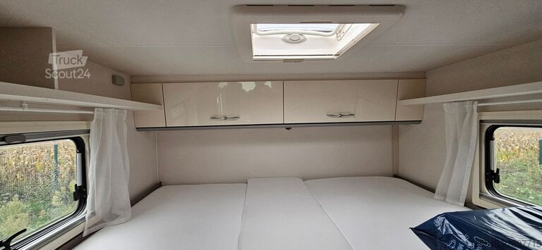 Halvintegrerad husbil ETRUSCO ETRUSCO 6.8 SR VAN