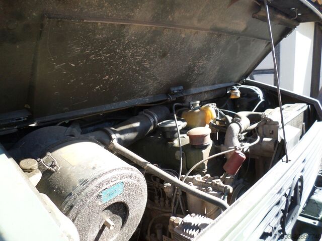 Vrachtauto met open laadbak MERCEDES-BENZ Unimog MIL 2 To U 1300L  Mit Plane & Sprigel