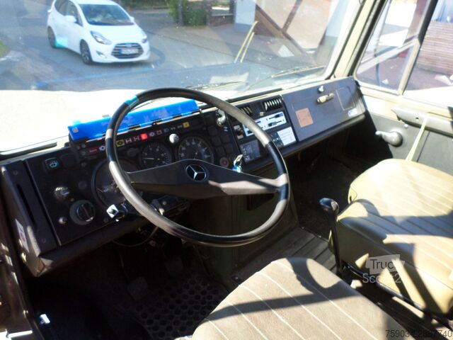 Vrachtauto met open laadbak MERCEDES-BENZ Unimog MIL 2 To U 1300L  Mit Plane & Sprigel