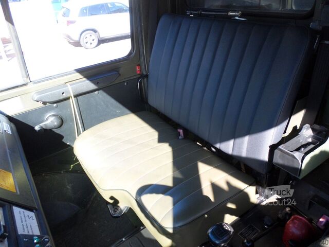 Vrachtauto met open laadbak MERCEDES-BENZ Unimog MIL 2 To U 1300L  Mit Plane & Sprigel