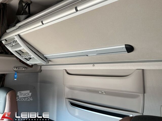 Τυπική μονάδα τράκτορα DAF XF 530 SSC*Standklima*Leder*Side Guard*Alcoa*